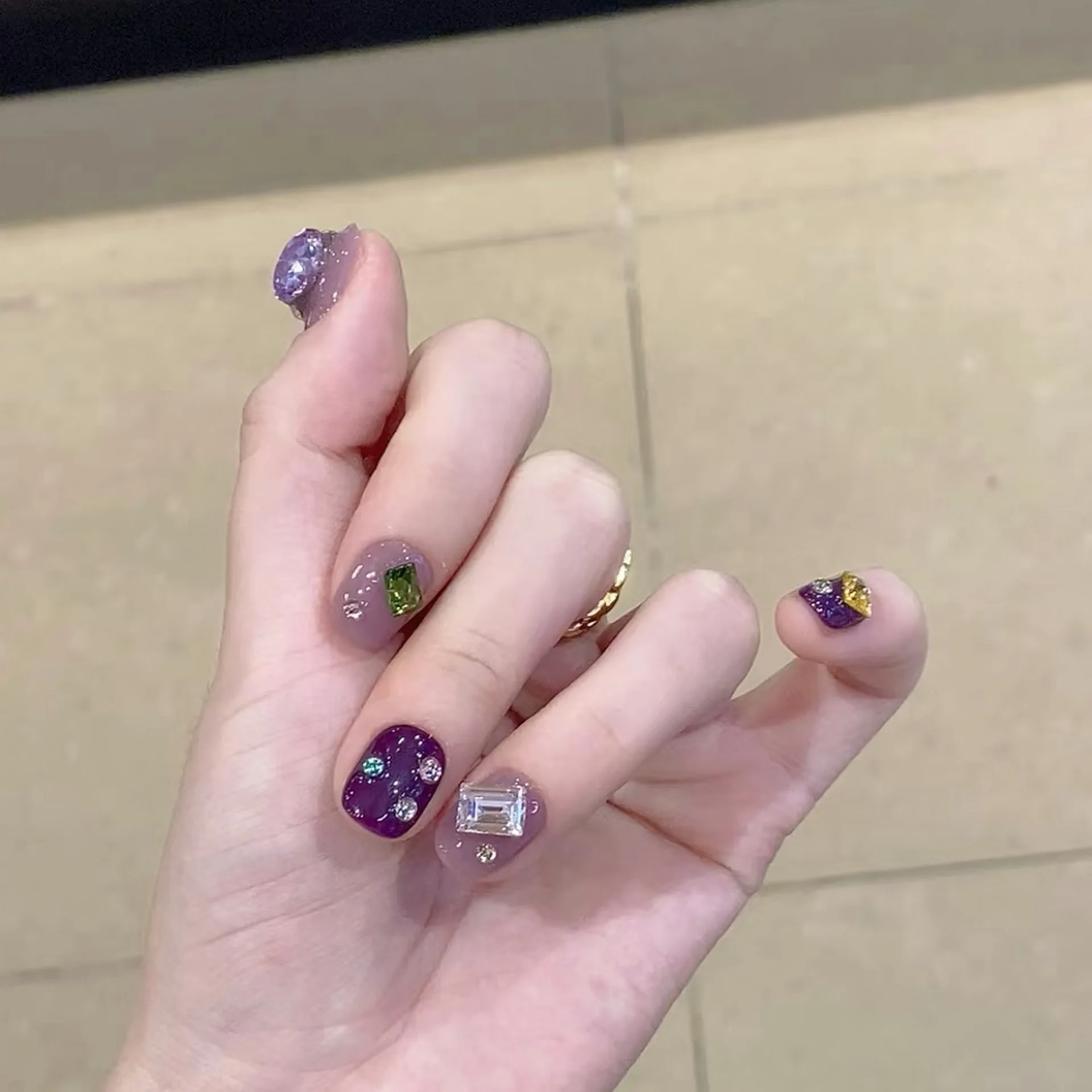 

10pcs Handmade Short Press on Nails Purple Full Cover Rhinestone Design Y2K Fake Nails Wearable Cool False Nails Tip Spice Girls