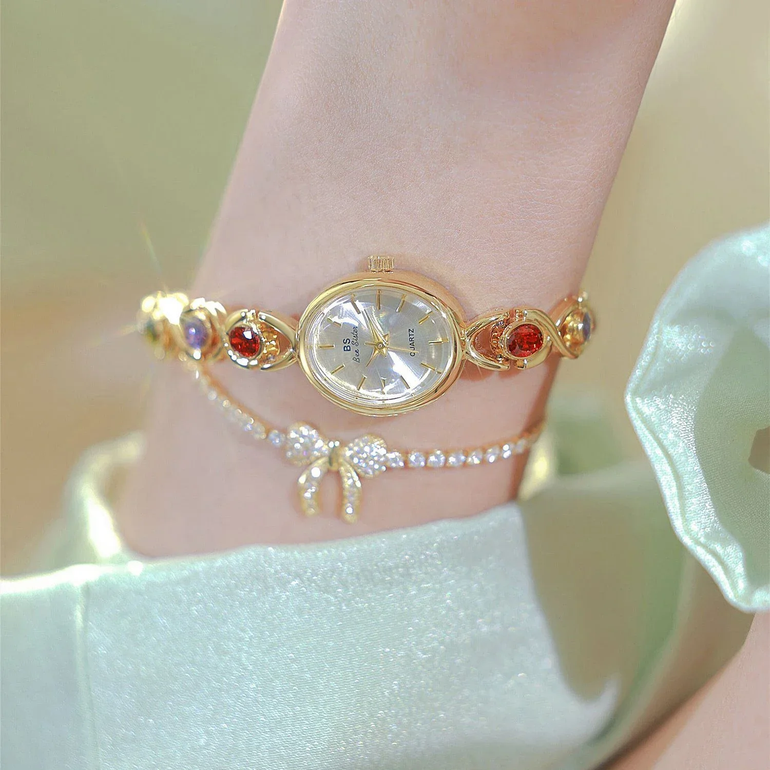 

1pcs Watch For Women Light Luxury Brand Retro Oval Rainbow Bracelet Waterproof Ladies Fashion Quartz Clock Watches