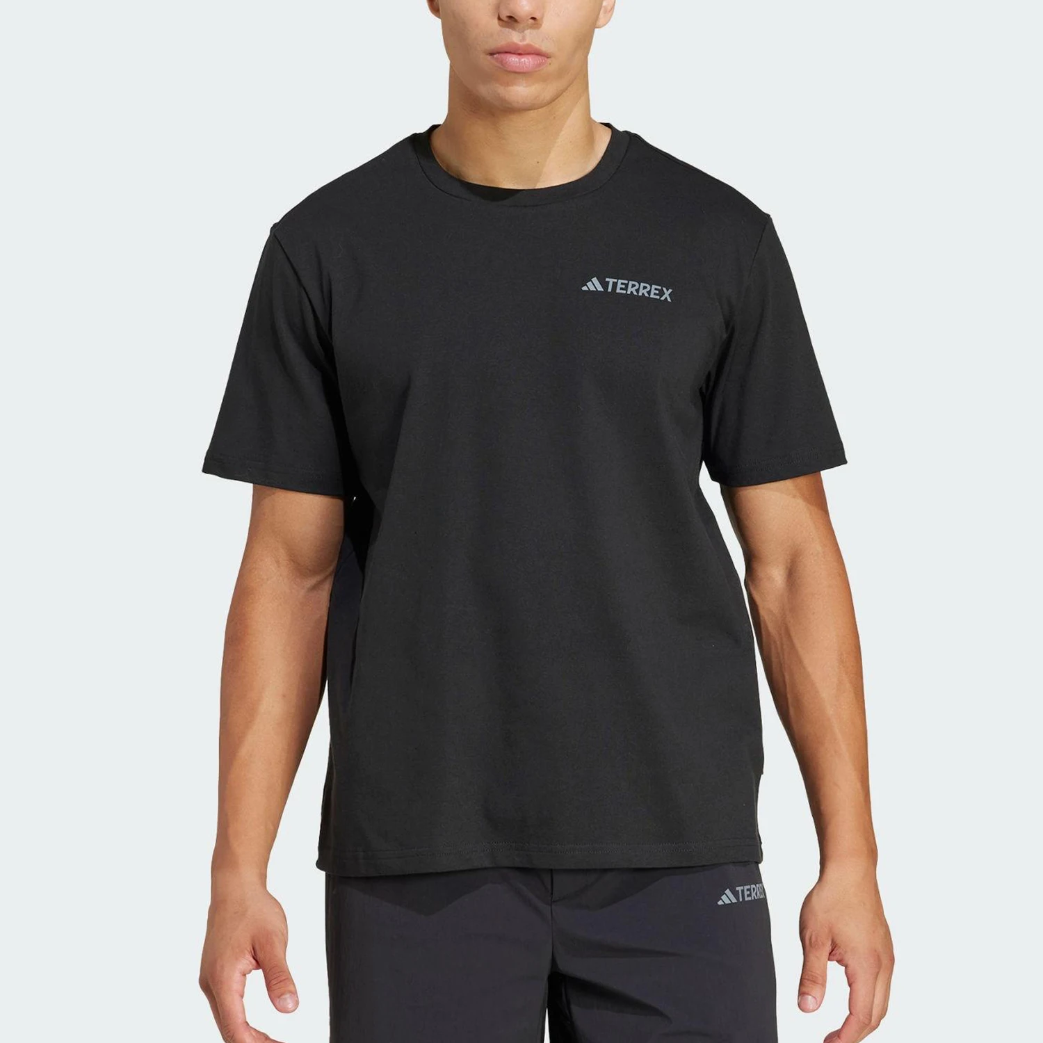 

Оригинальная летняя мужская спортивная футболка Adidas для бега на открытом воздухе 2025 JI8328