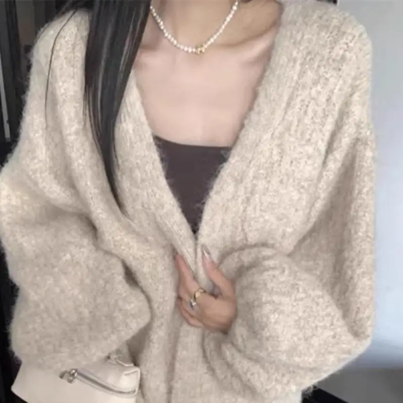 2026 Herfst Winter Nieuwe Mode Zachte Luie Stijl Trui Jas voor Vrouwen Koreaanse Losse Comfort Veelzijdige Trui Gebreid Vest