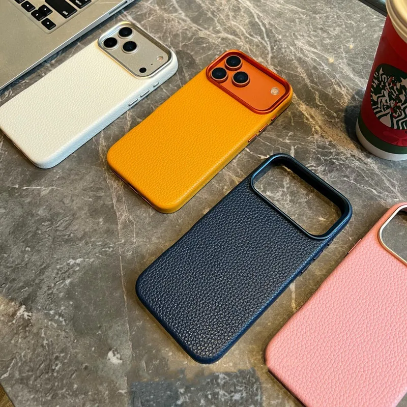 Wysokiej jakości skórzane etui z magnetycznym systemem ładowania do iPhone 12, 13, 14, 15, 16, 17, 18 Pro Max, jednolite kolorystycznie, z metalową osłoną chroniącą aparat. — zdjęcie produktu 3