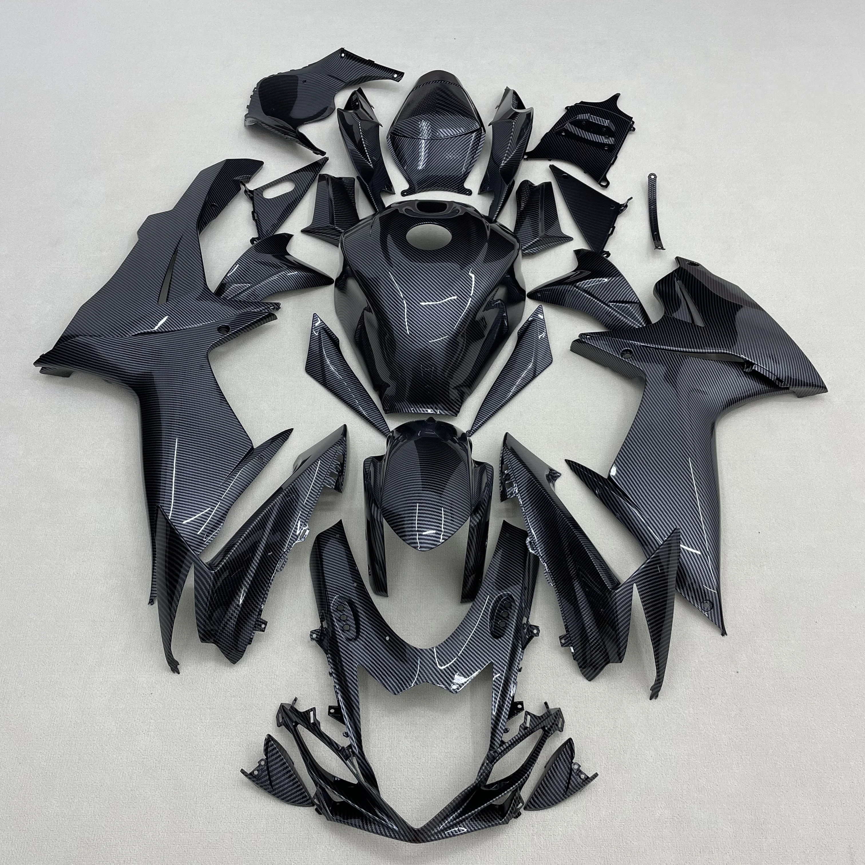 

Motorcycle fairing Suzuki GSXR600 750 K11 L1 2011 2012 2013 2014 2015 2016 2017 2018-2023 Whole vehicle shell Carbon fiber paint