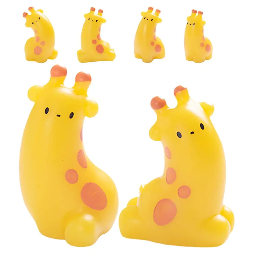 

6 Pcs Giraffe naments Resin Figurines Cute Cartoon Home Decor Mini Garden Accessories Tiny Animal Statues Reusable Desk