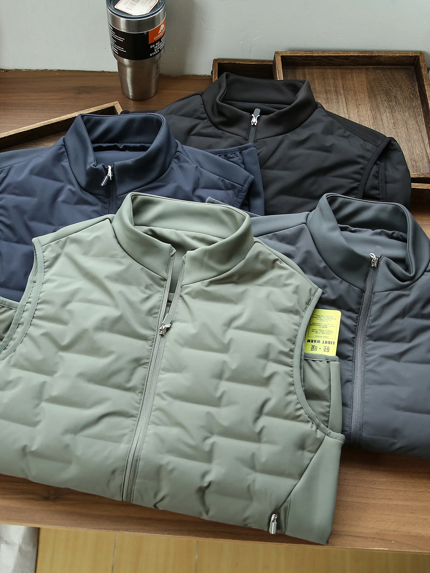 

Men's Outdoor Winter Jaet Du down Vest Full Glue Filling Stand Collar Waterproof Youth Faion Stand Fit Zipper Closure