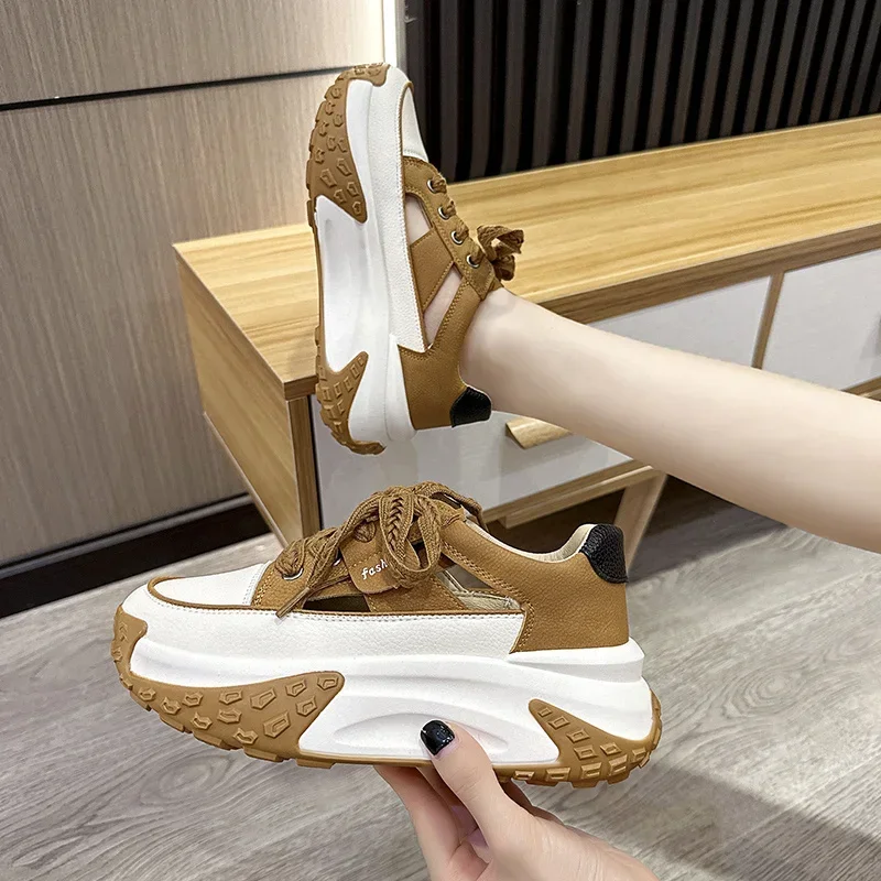 Sepatu kets Chunky Musim Semi 2024 untuk wanita Eropa sepatu ayah peninggi warna campuran sepatu tunggal Platform olahraga baru