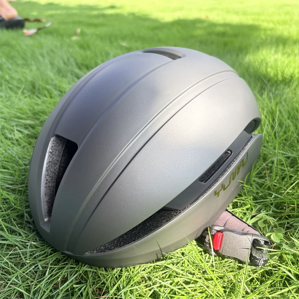 Adult Cycling Helmet New Safety Design with Split Structure Enhanced Cushioning Magnetic Buckle Bicycle Pneumatic Headgear