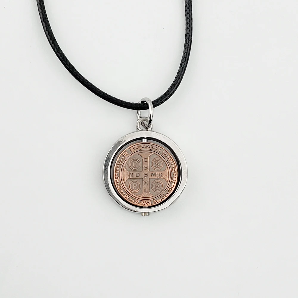 Heiliger Benedikt Medaillen-Halskette Katholisches Religiöses Schutz-Amulett 34cm Schwarzes Kordel San Benito Schmuck für Männer Frauen Geschenk – Detail 4