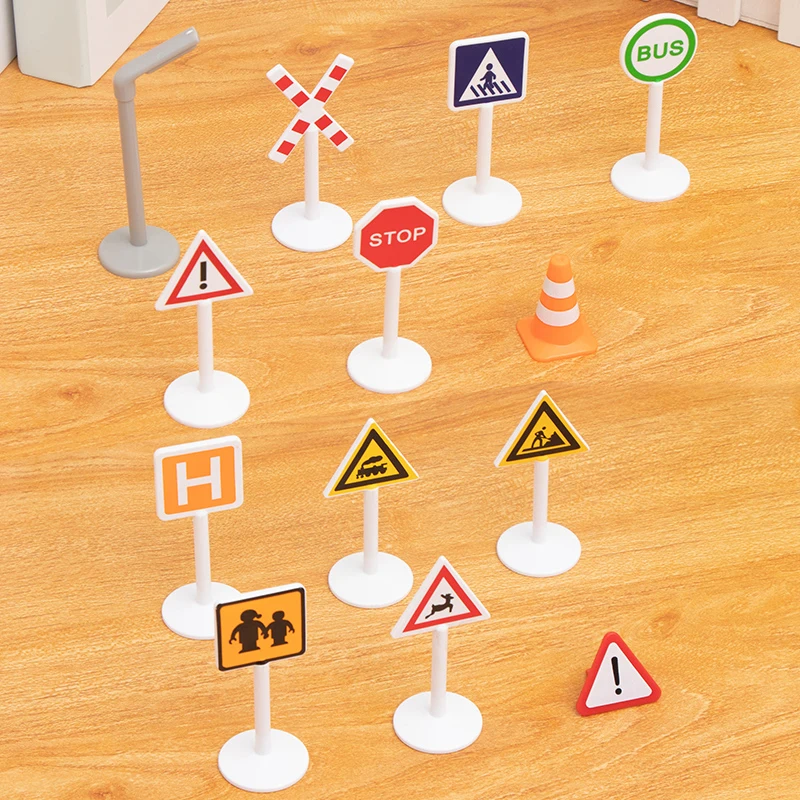 

p173 Plastic Signage System Traffic Track Game Essential Scene Accessories Suitable for all kinds of BR Train Car Games