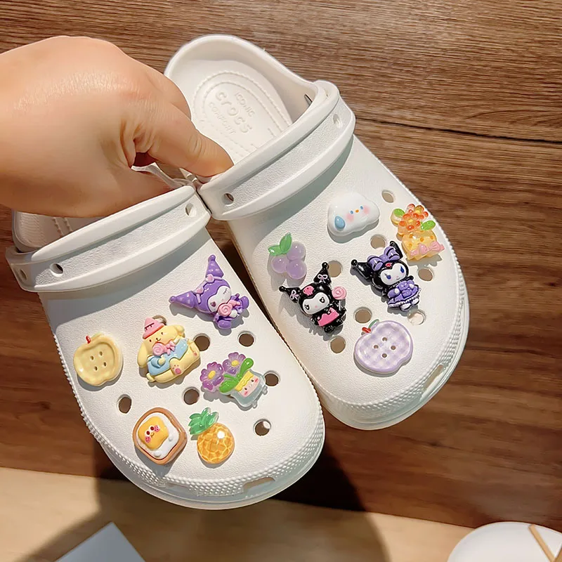 

12pcs/set new kuromi Shoesflower Kawaii Anime Cinnamoroll for women Cartoon Shoe Charms Decoration Accessories Kids Gifts