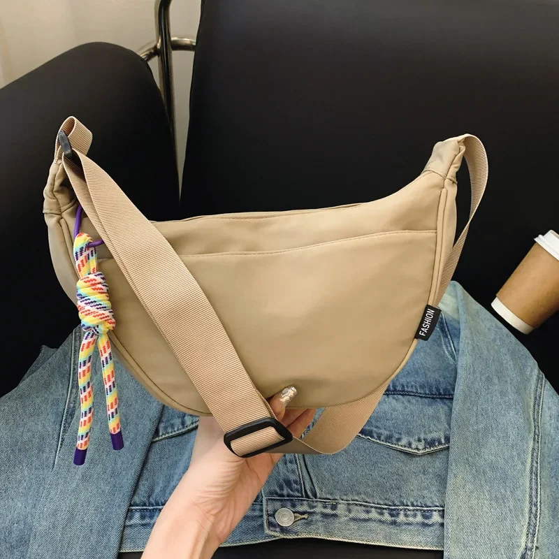 Fashion casual dumpling bag Korean version fashion trend shoulder bag high sense simple messenger bag