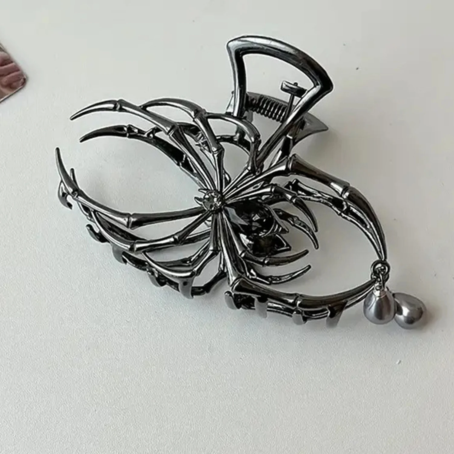 Siyah örümcek saç pençe klipsleri kadın kızlar için güçlü kalın ince saç Hairgrip cadılar bayramı için saç çene klipleri tutun saç aksesuarları