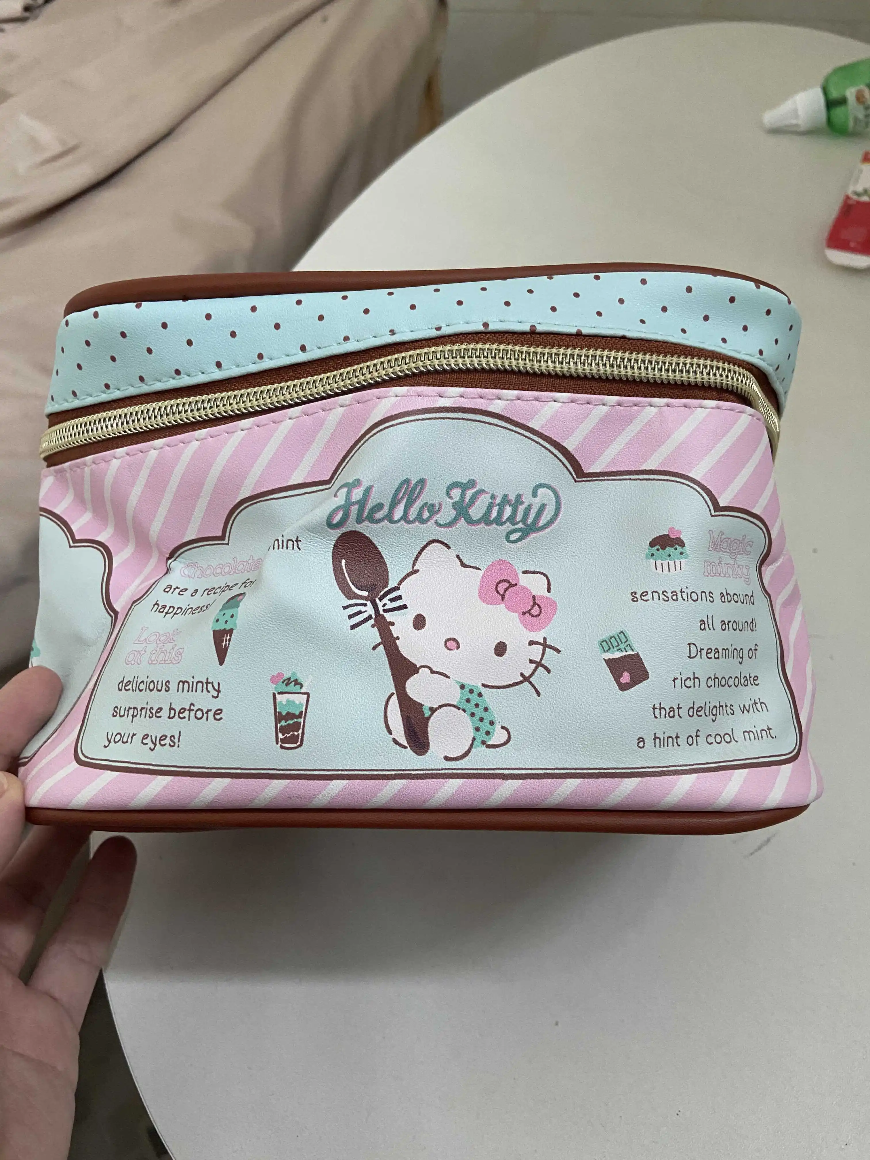 Kawaii Sanrio Makeup Bags For Women Cute Hello Kitty Waterproof Large capacity Portable Travel Toiletry Storage Bag Cosmetic Bag