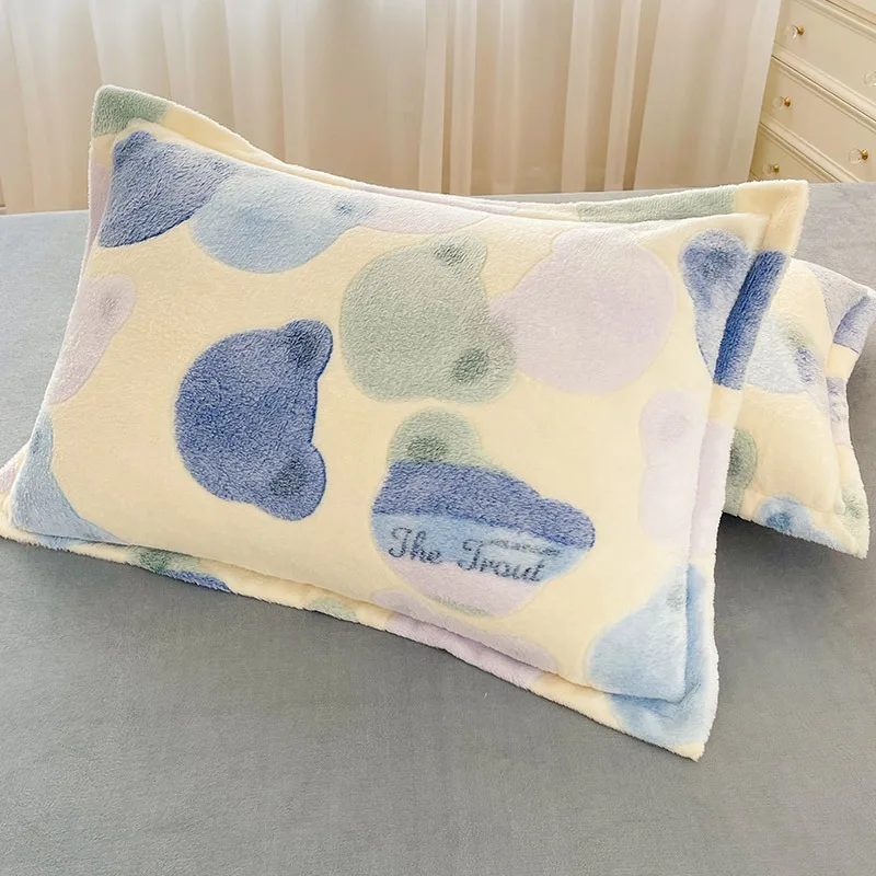 A Pair of Plush Pillowcases Cartoon Winter Printing Double Soft Fabric Home Textile Products Suitable As A Gift for Gifting