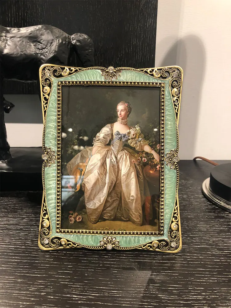 Europe 6/7inch Bronze Green Metal Photo Frame Creative Pictures  Frame For Living Room Decoration  XC045