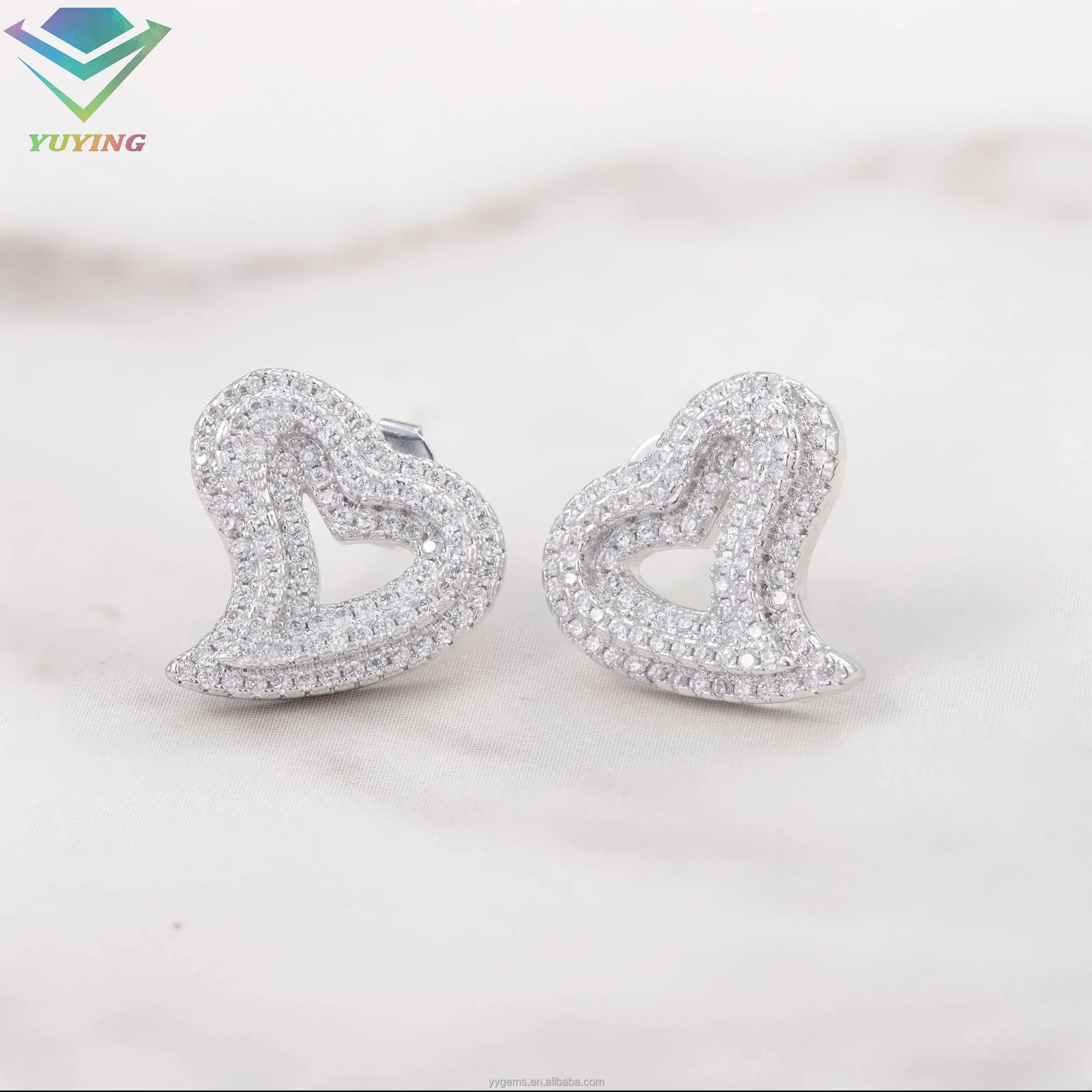 แฟชั่นเครื่องประดับ Heart Dangle เพชร 18K Gold Plate D สี VVS Moissanite ต่างหูเย็นจริง 925 เงินสเตอร์ลิงต่างหู