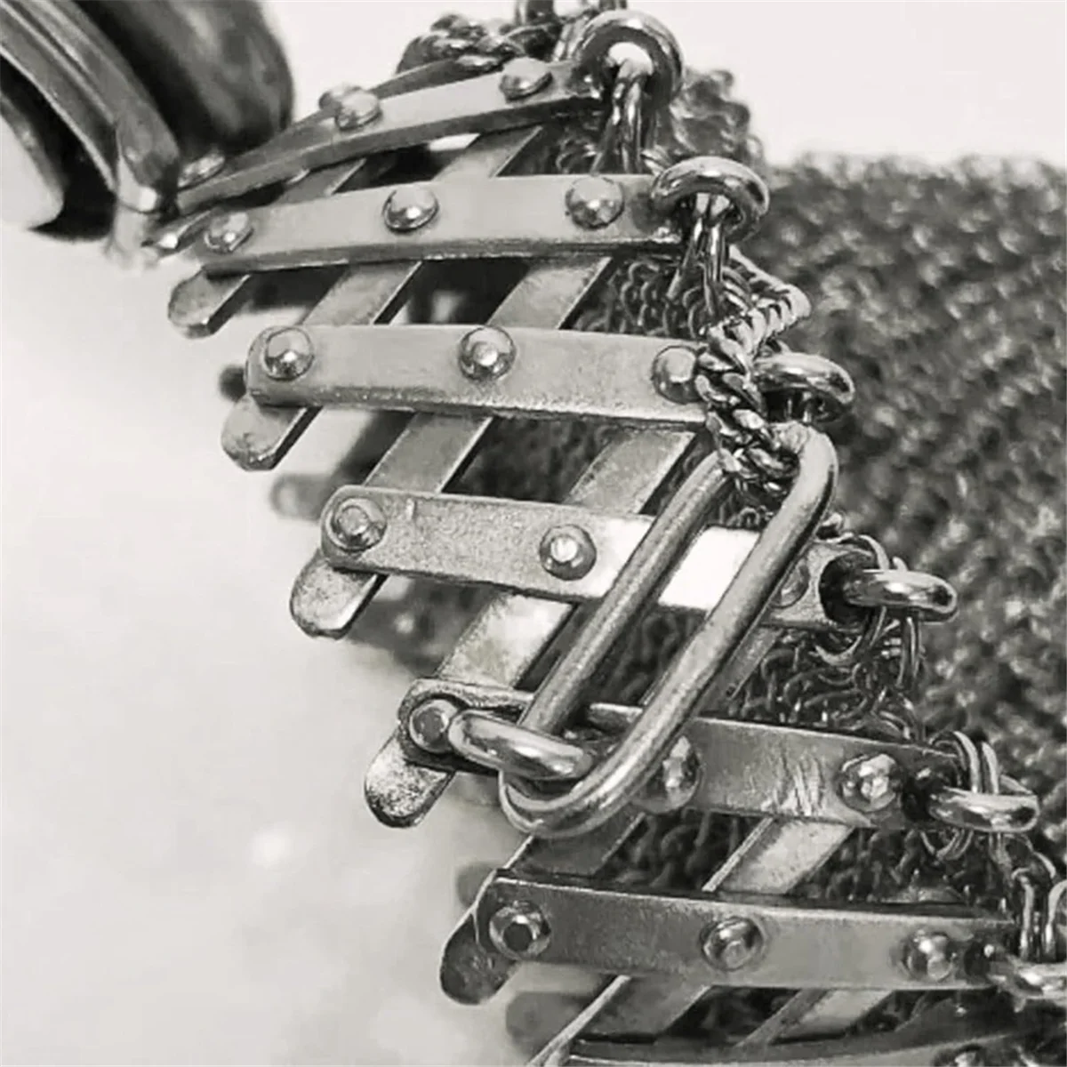 

Английский кошелек 1920-х годов, коллекция ретро, коллекция для хранения ювелирных изделий, коллекционный кошелек из нержавеющей стали, средневековый стальной кошелек, подарки