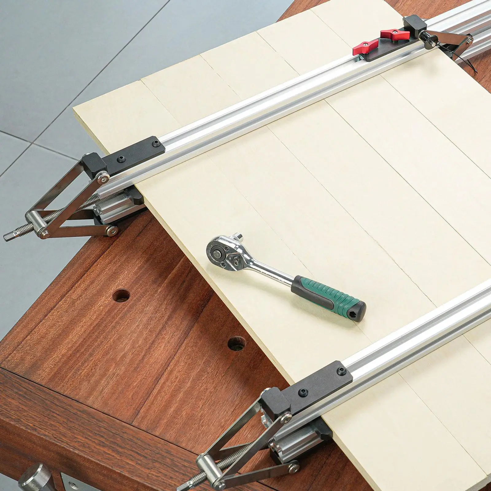 

Portable Woodworking Panel Clamp Quick Release Splicing Board Clamp Silver Hardware for Woodworking Professional Use