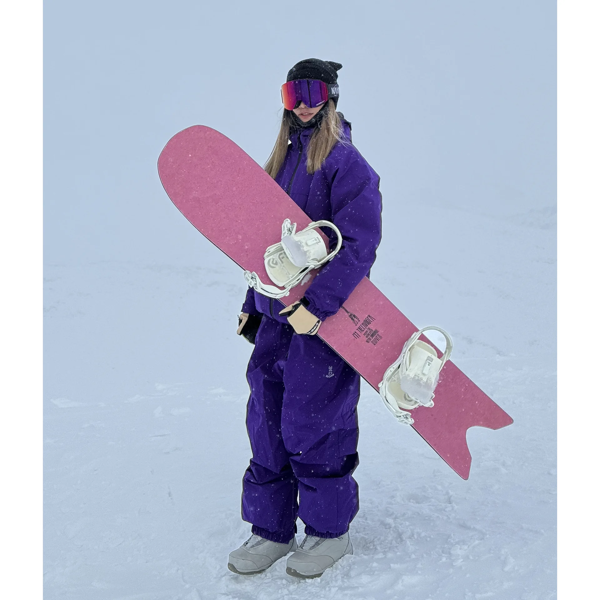 

Snowboard, ski suit for women, ski pants, ski suit for men, loose, thickened, warm and waterproof.