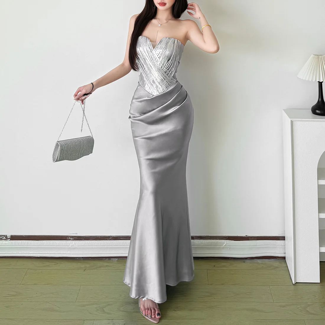 

2026 New Sleeveless Tube Top Temperament Elegant Slim and Thin Waist Splicing Dress