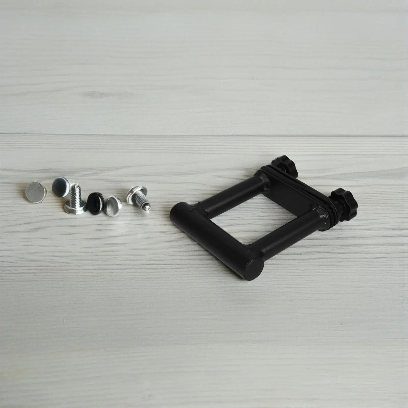 

Bicycle Trailer Coupler Adapter Universal Bike Hitch Connector Precision Engineered for Stability Low Vibration Cargo Transport