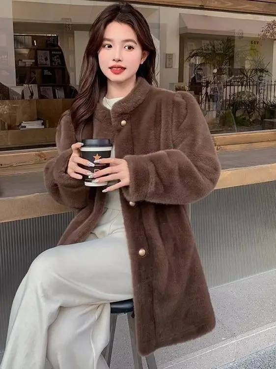 

Экологичная женская шуба из меха и кожи с воротником-стойкой, новинка зимы 2025, теплая, для активного отдыха, повседневная, с длинными рукавами