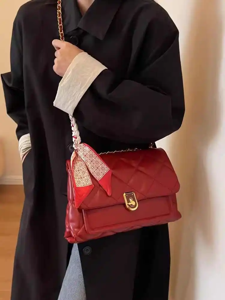 Bolso de hombro ligero de lujo con cadenas a cuadros rojos, elegante, de alta calidad, a la moda, nuevo bolso cruzado para chicas, bolso de viaje de gran capacidad