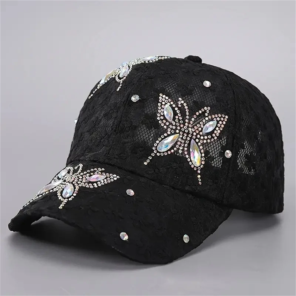 Spring, autumn and summer new Korean version of women\'s diamond small flower baseball cap breathable tie-in hollow flower cap