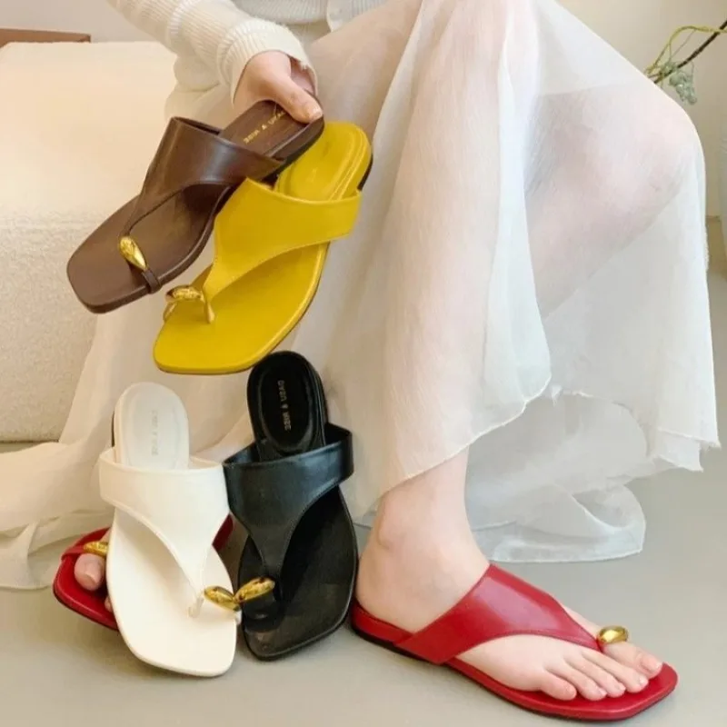 

New Luxury Summer Beach Female Slides Ladies Flats Slippers Shoes Fashion Metal Women Flats Slippers Shoes Sandals Flip Flops