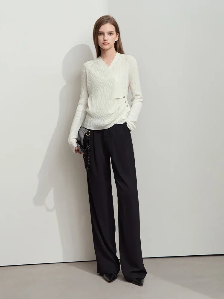 Amii Minimalist Solid V-neck Pleated Knitted Sweater Autumn New Women\'s Shell Buckle Pullovers Commuter Long Sleeve Top 12511083