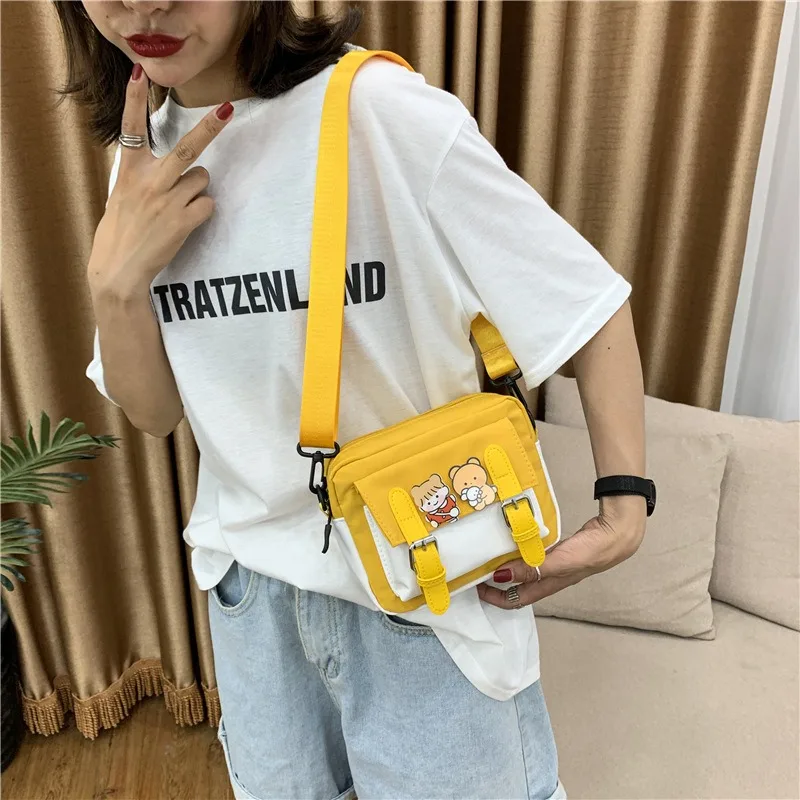 2025 new Korean ins fashionable and simple tooling shoulder bag Mori contrasting color street shot girl student messenger bag