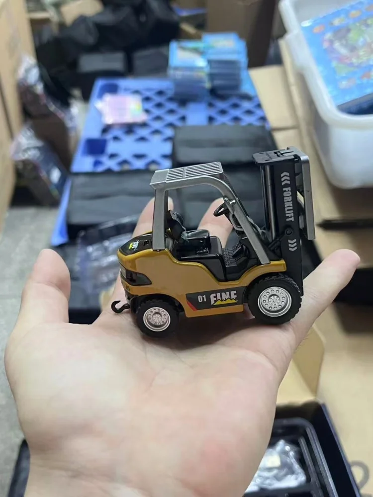 1/64 Op afstand bestuurbare legering vorkheftruck Techniek voertuig Tafelblad speelgoed Model Collectie Cadeau Voor Jongens Compact Bewegende Goederen Allo