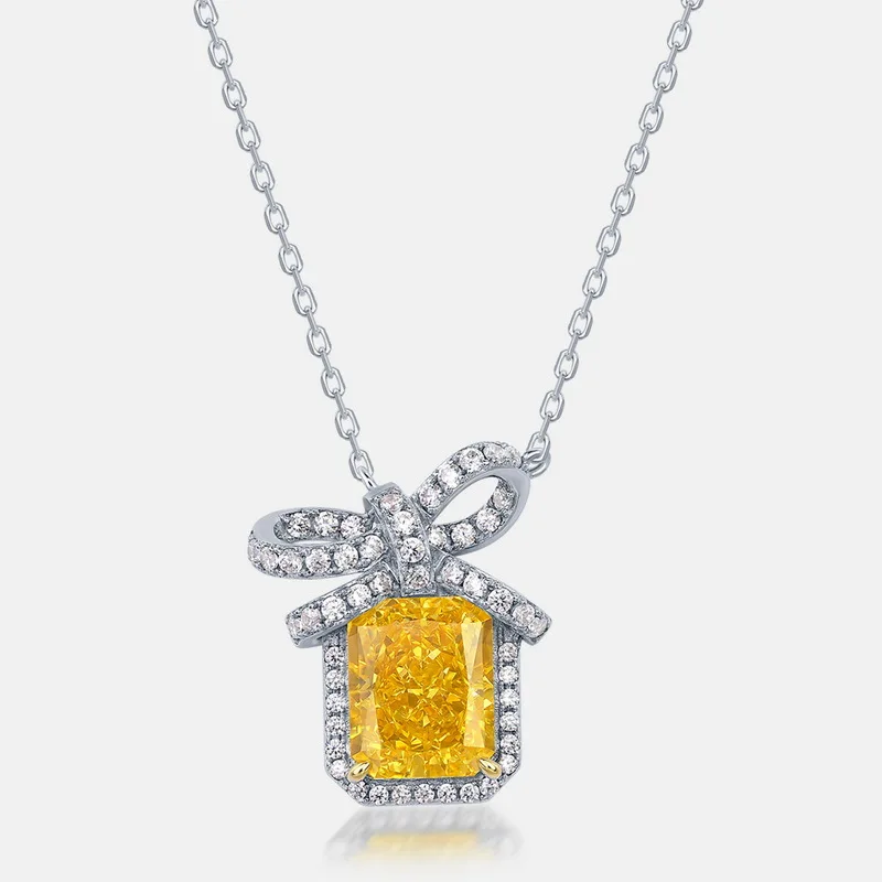 18K Gold Goose Yellow Necklace Colored Baby Stone PT950 Platinum Ice Flower Cut High Carbon Diamond Clavicle Chain