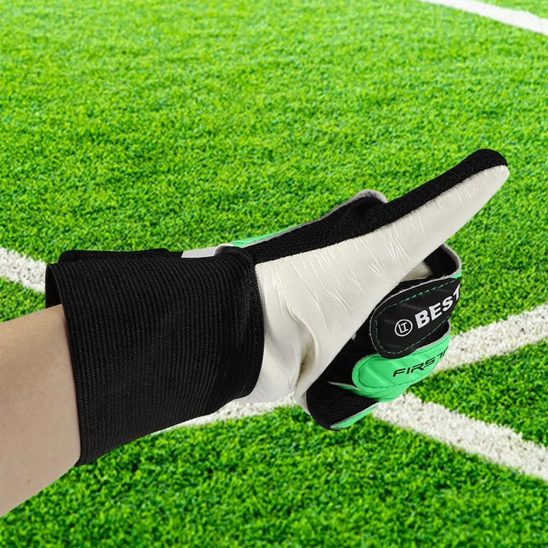 1 ペアサッカースポーツゴールキーパーグローブプロフェッショナル指手保護手袋肥厚ラテックスサッカーゴールミトン子供のための