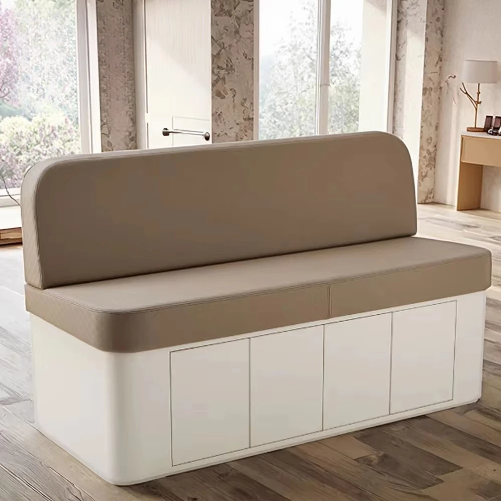 Waiting seats combine comfortable seating with additional storage, choose 2 or 4 seats from each lower locker