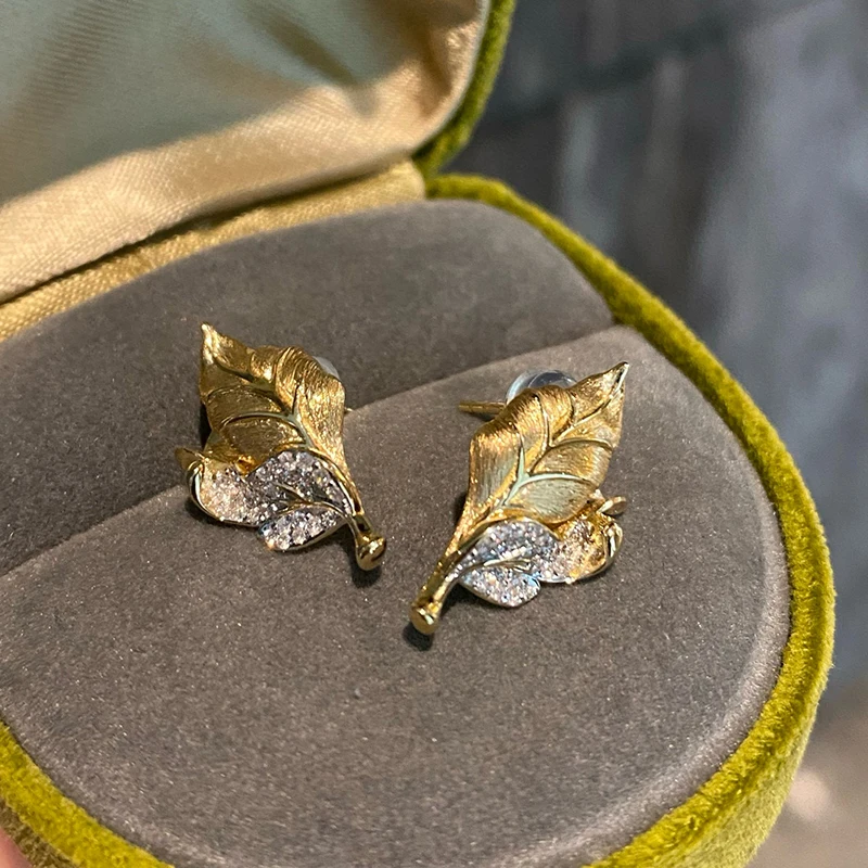 Aazuo Vintage Jewelry 100% 18K Yellow Gold Real Diamonds 0.28ct Lovely Leaves Stud Earring Gifted For Women Engagement Party