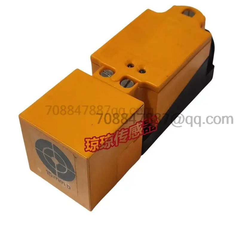 

original 100% authentique IVE 3015 UBPKG