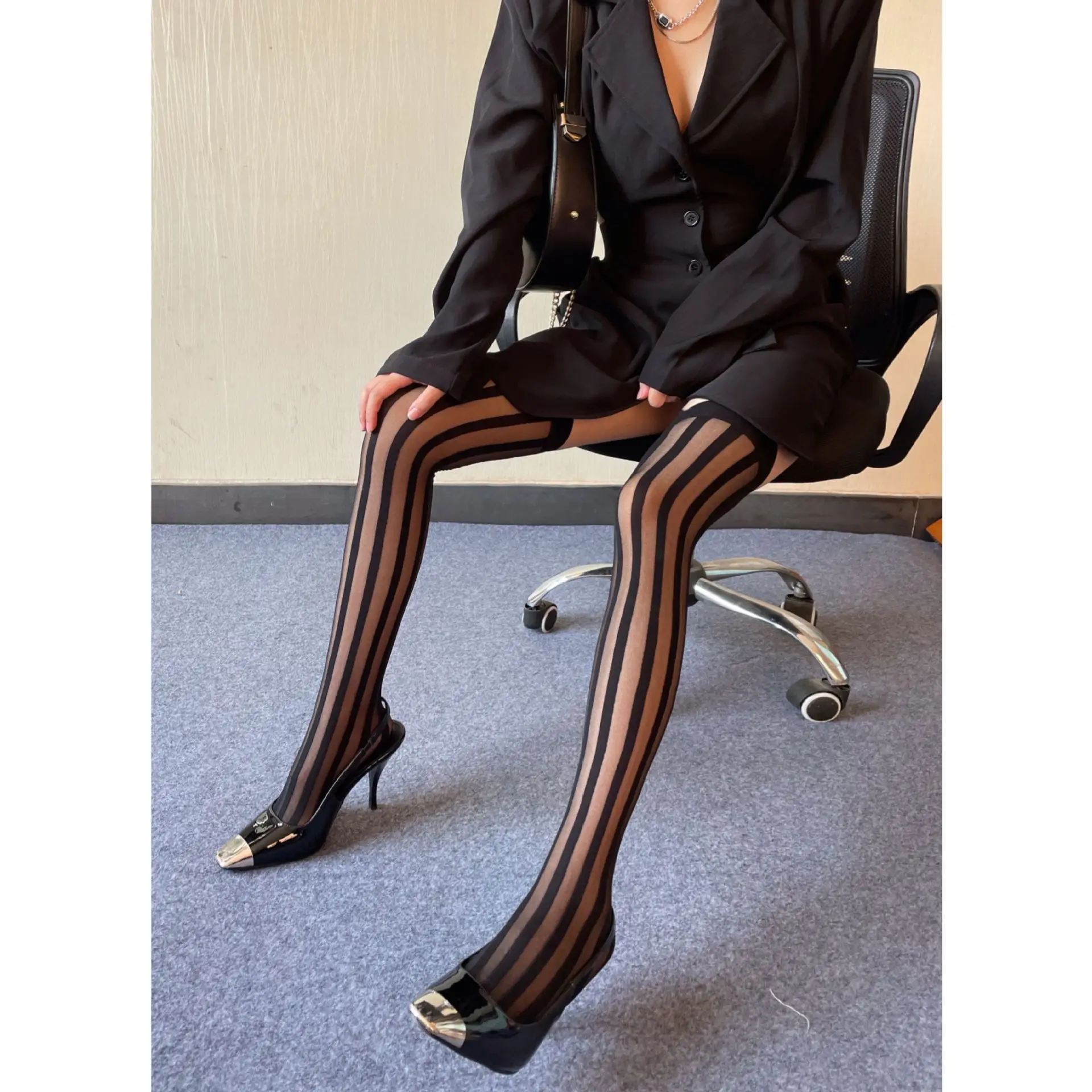 Dark Vertical Stripe Black Silk Jacquard Stretch High Hose Japanese Street Patter JK Uniform Thigh Socks Over Knee Silk Stocking