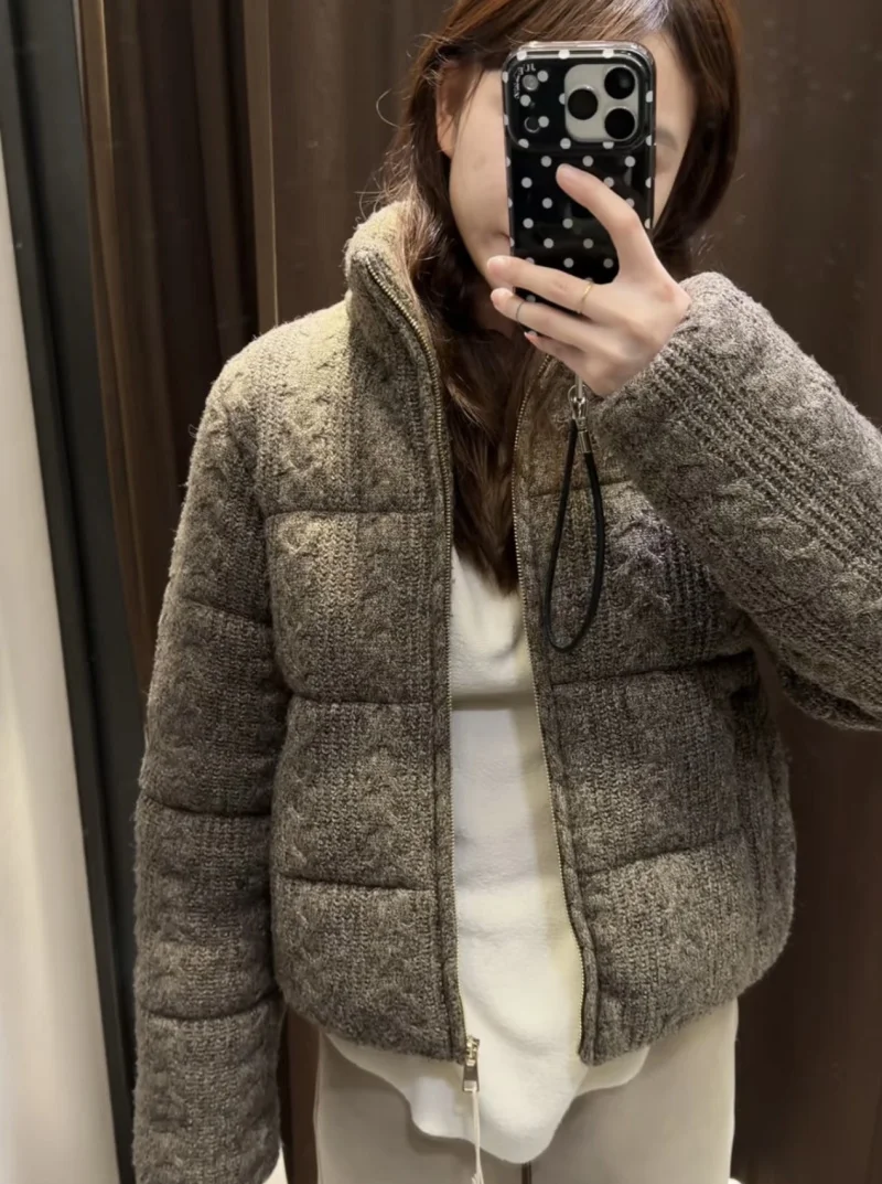 ETJ 2025 Winter new  women's fresh and elegant white turtleneck knitted thick cotton jacket warm bread jacket 6318229