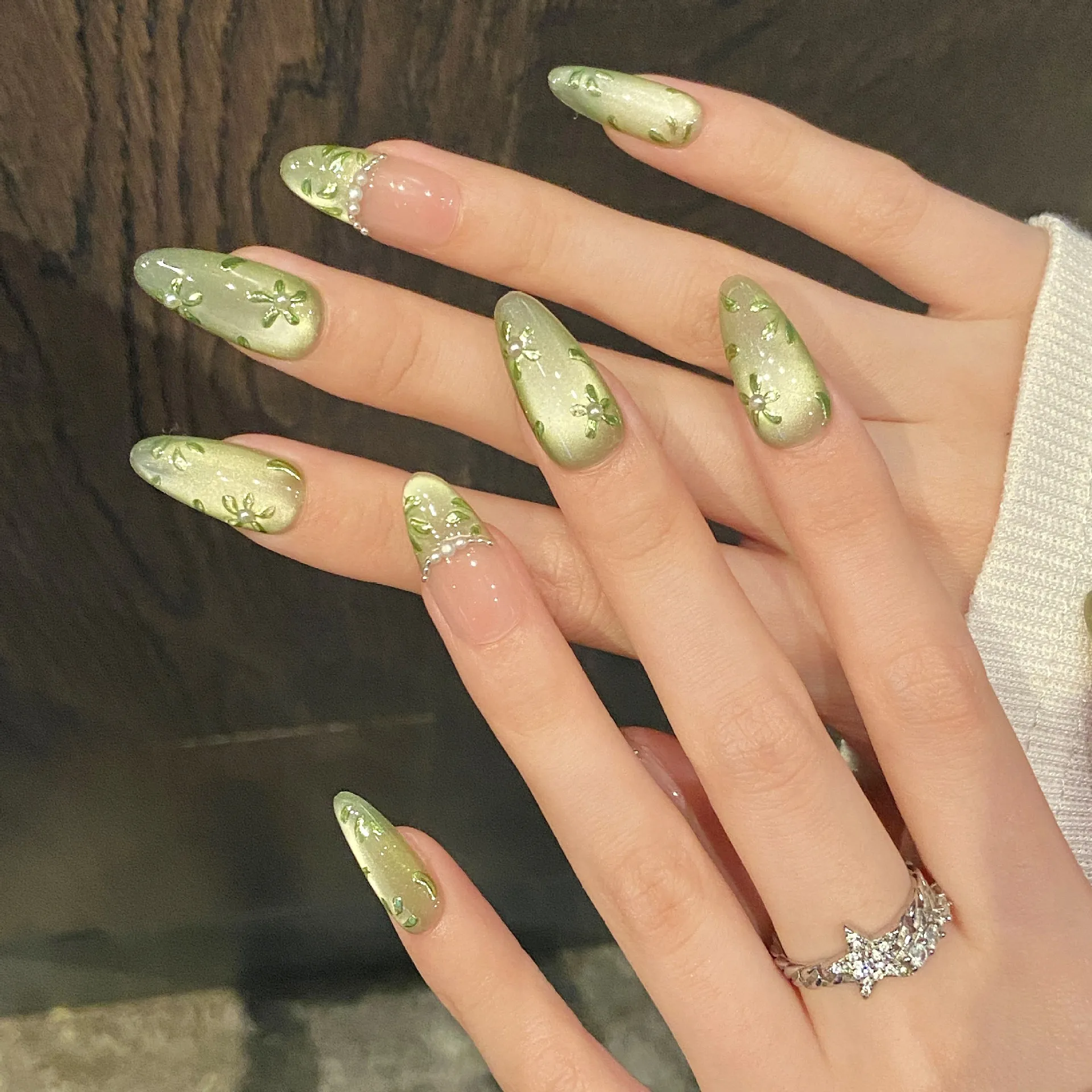 10pcs Handmade Press on Nails Green Flower Print Short Oval Head Fake Nails Wearable Glitter Green Cat Eye False Nail Tips