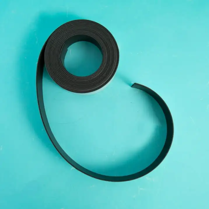 (6 pacotes) Fita magnética Hello Hobby de 0,5 polegadas, 1 rolo, 10 pés.