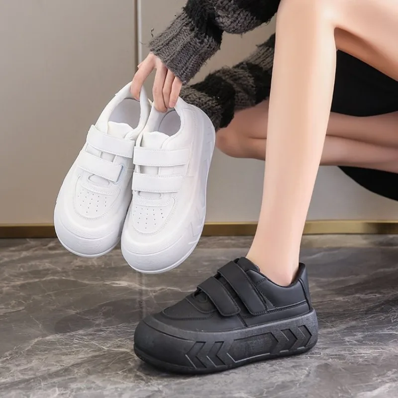 Chaussures à plateforme blanches pour femmes, chaussures confortables, chaussures rehaussantes, chaussures paresseuses, chaussures canisées, mode de créateur