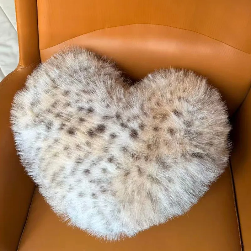 

1PC Plush Leopard Pillow Case Print Heart-shaped Pillowcase Pillowcase Sofa Cushion Case Living Room Decoration 40x50cm