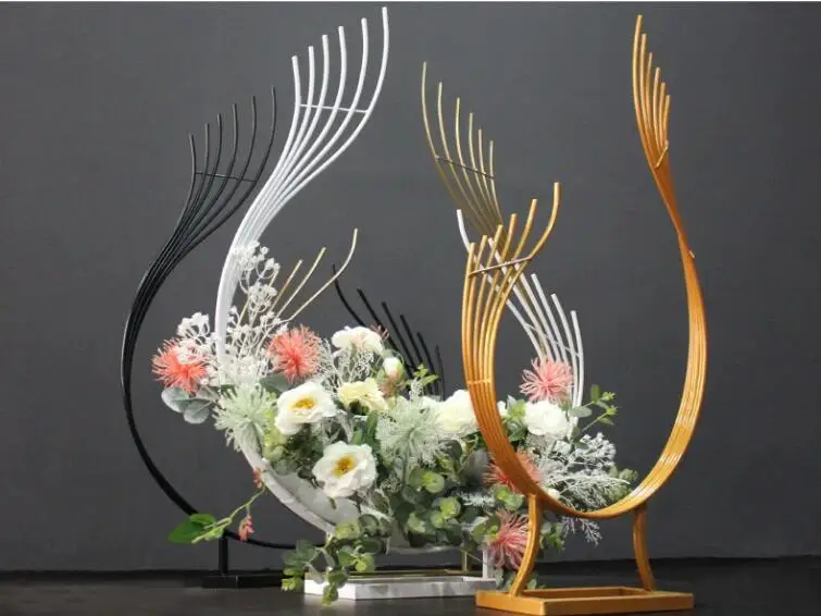 

Wedding props, wrought iron flower utensils, tables, flower arrangement racks, wedding stage layout, road guide