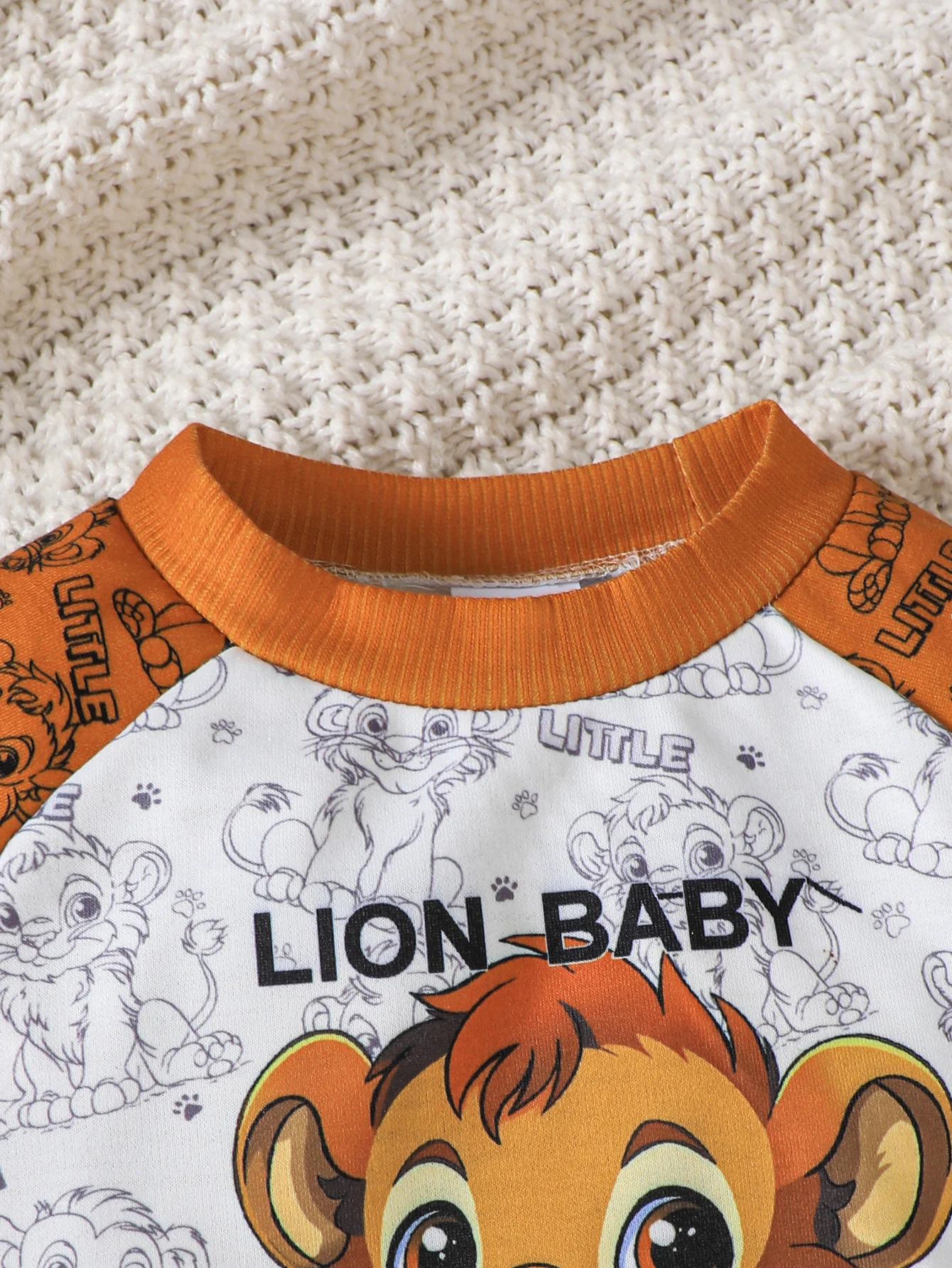 2-teiliges Set für Jungen: Rundhals-Langarmshirt mit Löwenmuster + Hose, geeignet für Jungen im Alter von 1-5 Jahren, Frühlings- und Herbst-Sportanzug – Detail 2
