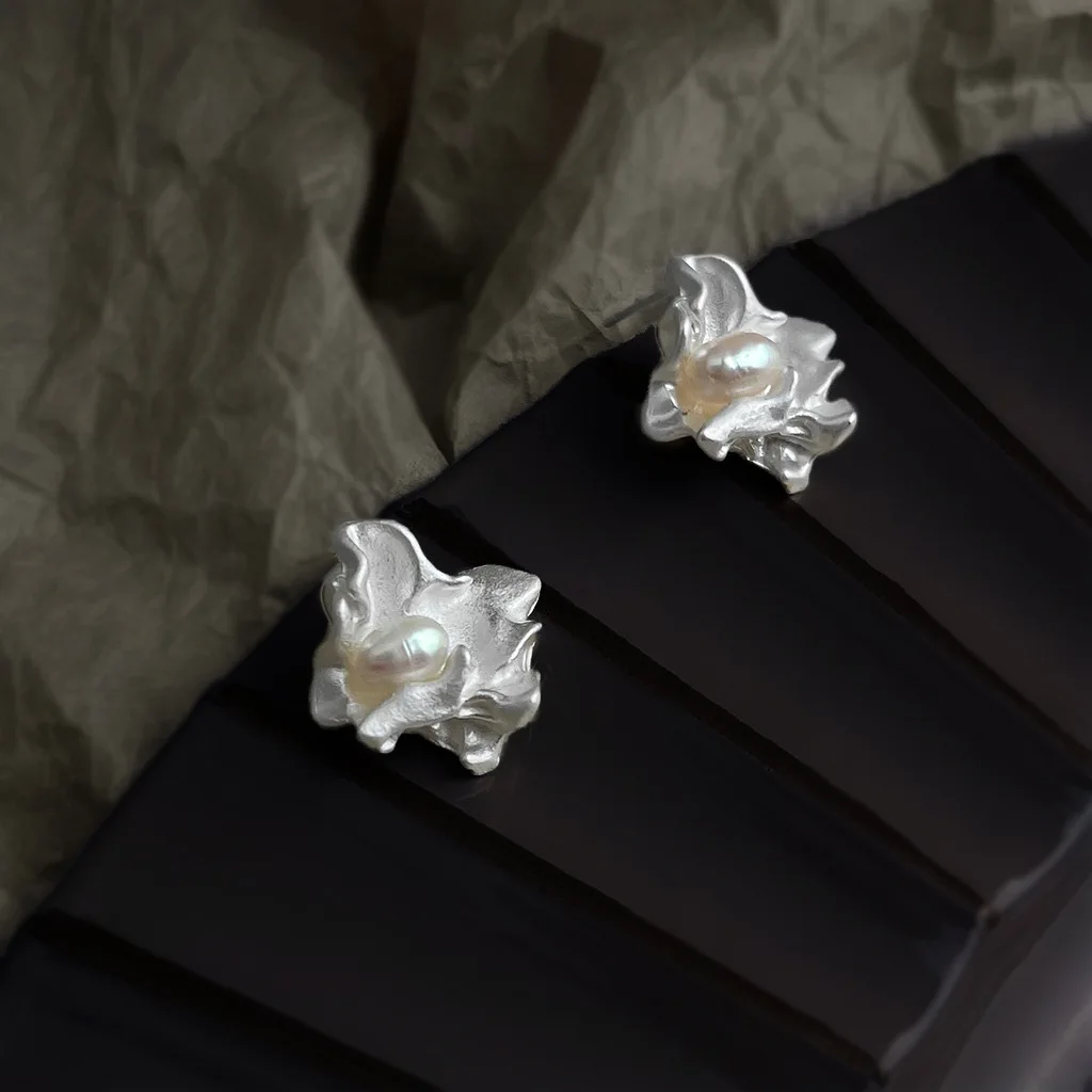 Misty rain niche design exaggerated irregular freshwater pearl liquid silver color personality new earrings factory stud earring