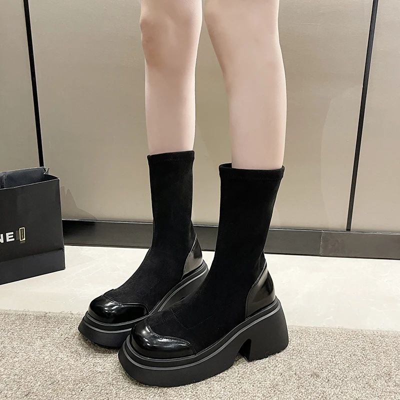Botas de mujer Otoño Invierno nueva cabeza redonda suela gruesa Retro botas de media pantorrilla con terciopelo cálido cómodo desfile de moda