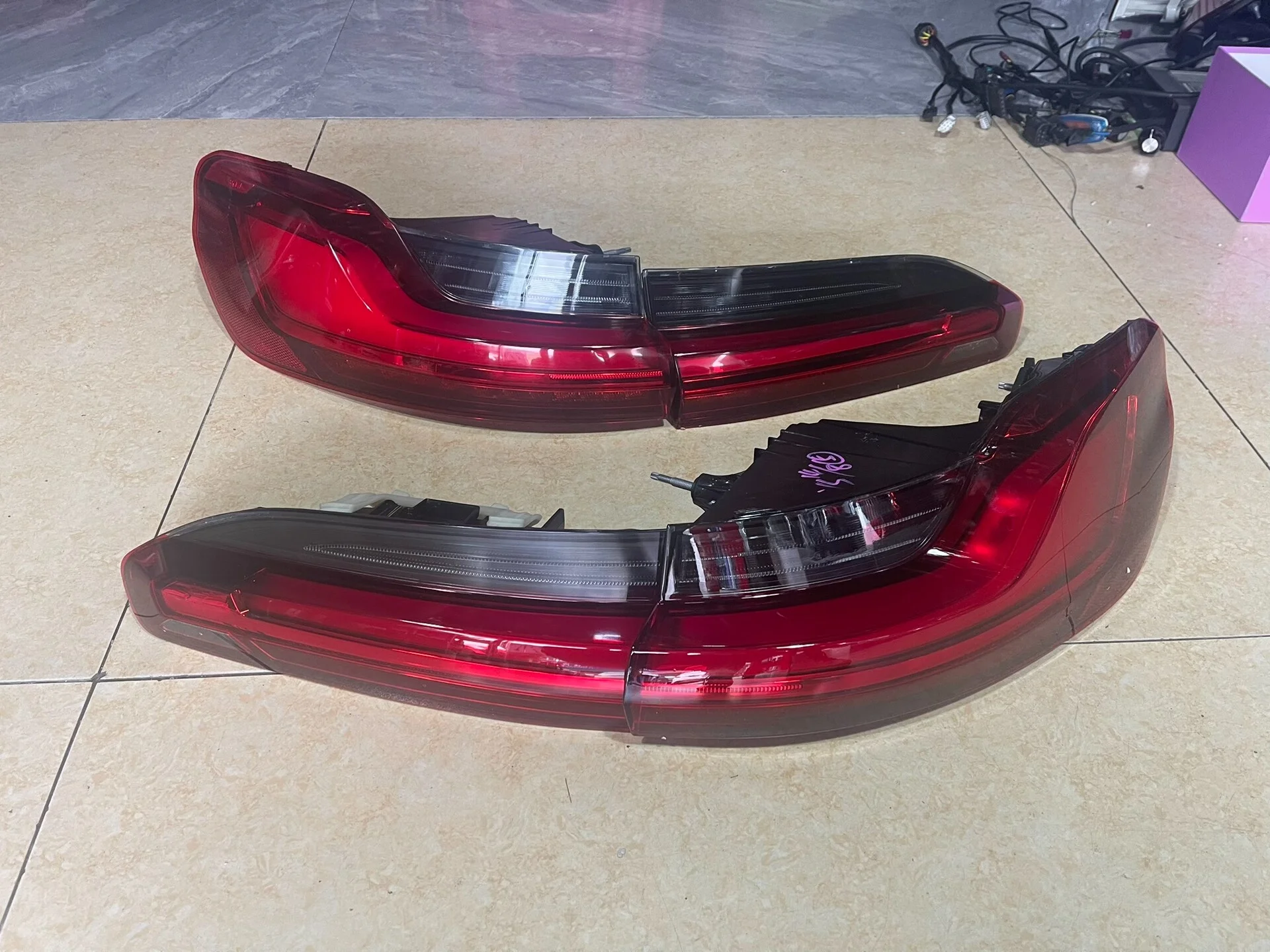 

Fit For BMW X4 Taillight 2018-2024 BMW G02 Stoplight Assembly BMW X4 TailLamp G02 TurnLight BrakeLight EU Version Plug and Play