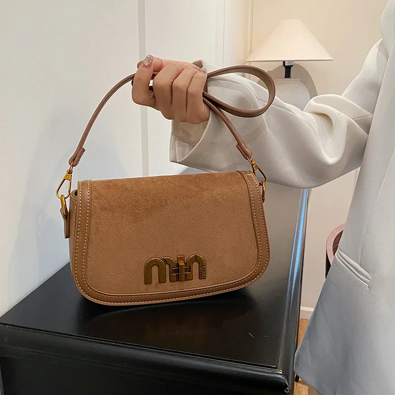 

Винтажная сумка через плечо 2025 года, изогнутая трансформируемая сумка через плечо для женщин, сумка через плечо из веганской кожи для семейства в ночное время