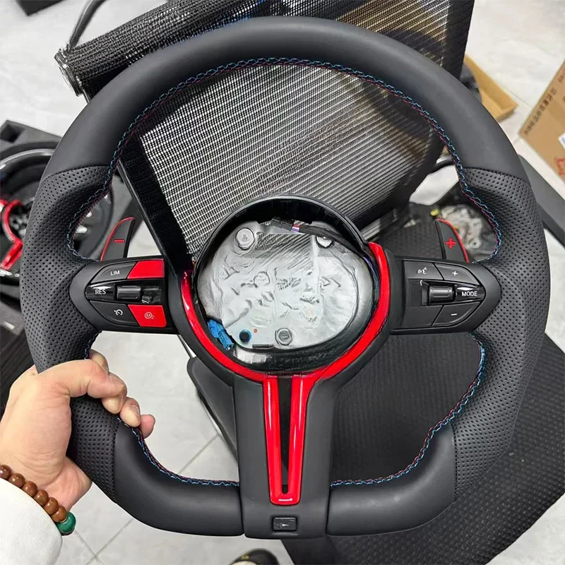 

Модификация рулевого колеса для BMW F01 F06 F10 F11 F12 F20 F21 с многофункциональными кнопками и красными подрулевыми переключателями