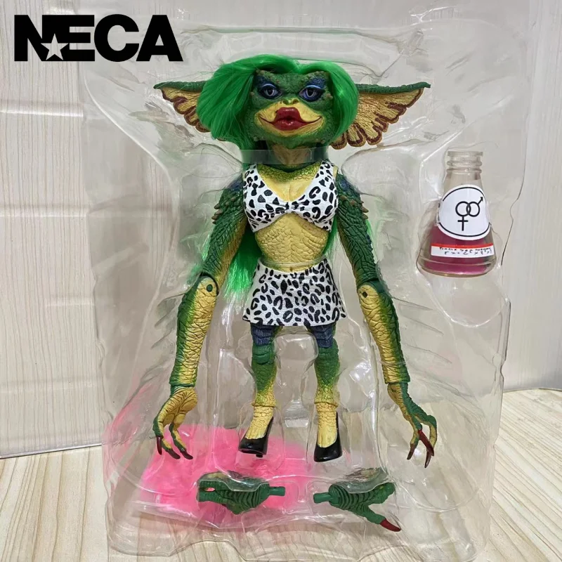 

Neca Classic Film Gremlins Ultimate Greta Female Gremlin Action Figure Model Toys Original Collection